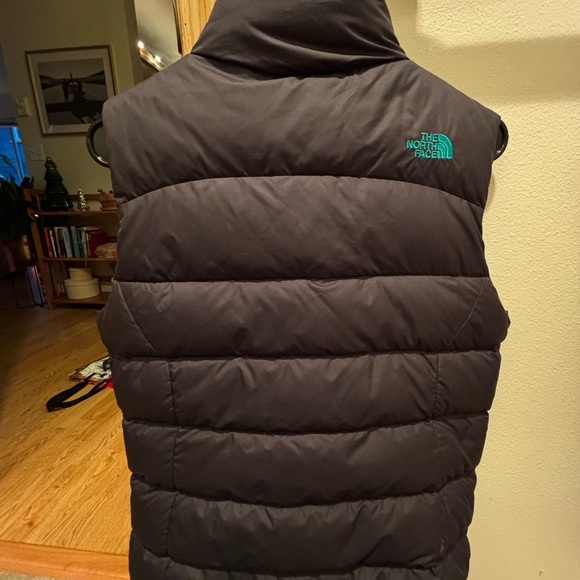 The North Face Teal and Black Jacket - Picture 2 of 3